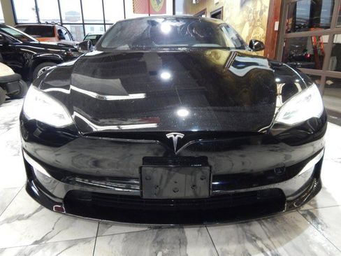 Used 2021 Tesla Model S Plaid image 2
