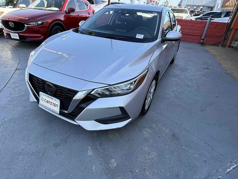 Used 2022 Nissan Sentra S FWD image 2