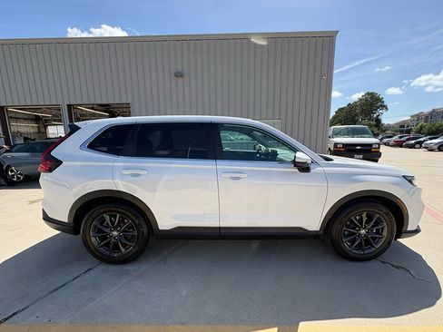 Used 2026 Honda CR-V EX-L image 9