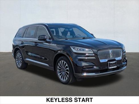 Certified 2023 Lincoln Aviator Reserve w/ Equipment Group 201A image 7