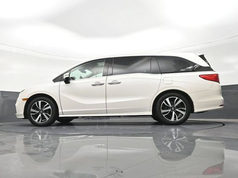 Used 2018 Honda Odyssey Elite image 24