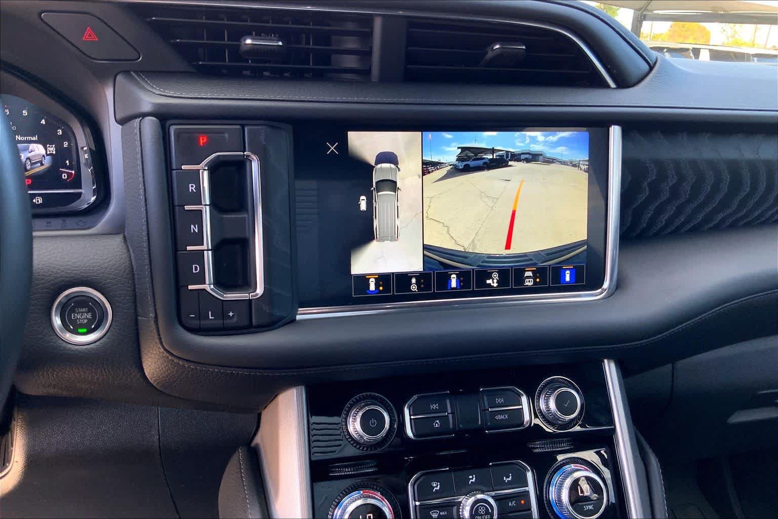 Used 2024 GMC Yukon Denali AWD/4WD image 29