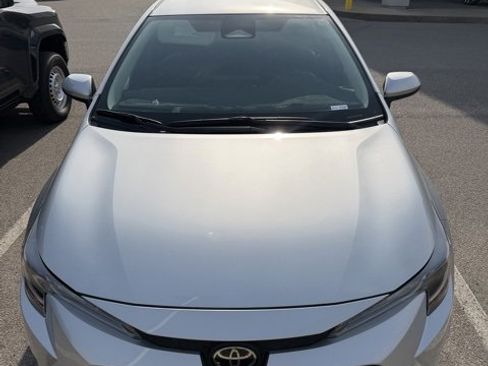 Used 2024 Toyota Corolla LE image 1