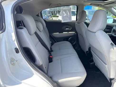 Certified 2022 Honda HR-V EX image 19