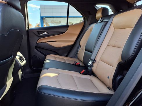 Used 2023 Chevrolet Equinox Premier image 8