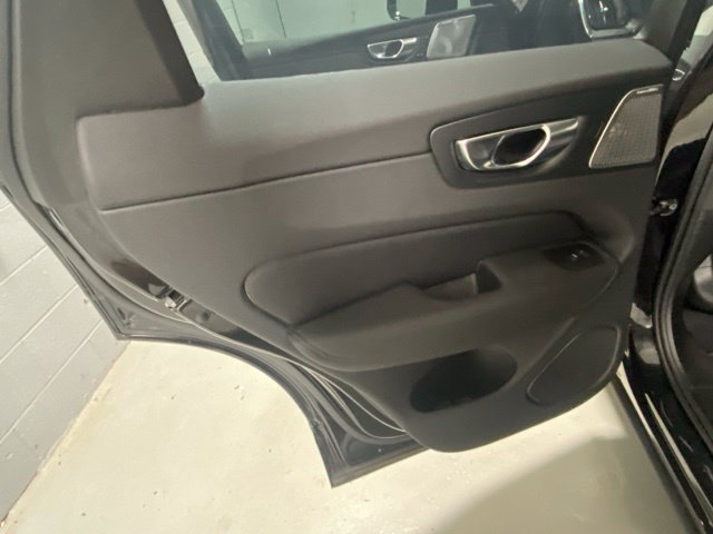 Used 2026 Volvo XC60 B5 Ultra AWD/4WD image 8