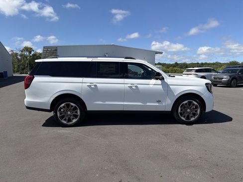 New 2026 Ford Expedition Max King Ranch AWD/4WD image 3