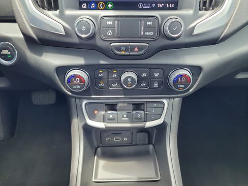 Used 2023 GMC Terrain SLT FWD image 14