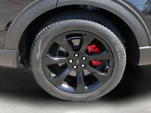 Used 2022 Ford Explorer ST w/ ST Street Pack image 9