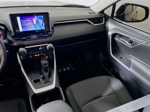 Certified 2025 Toyota RAV4 XLE w/ Convenience Package image 20
