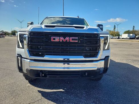 New 2026 GMC Sierra 2500 Pro image 3