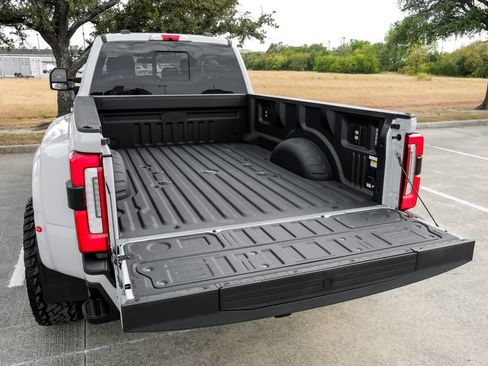 Used 2026 Ford F450 Platinum w/ Platinum Plus Package AWD/4WD image 68