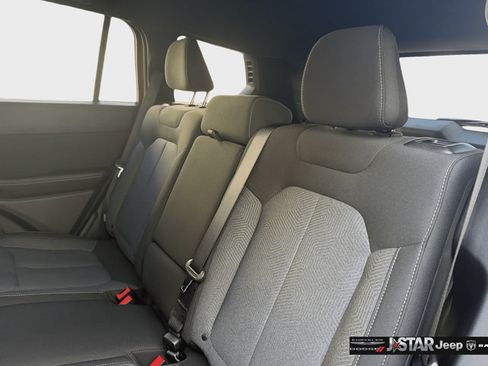New 2026 Jeep Cherokee Laredo AWD/4WD image 26