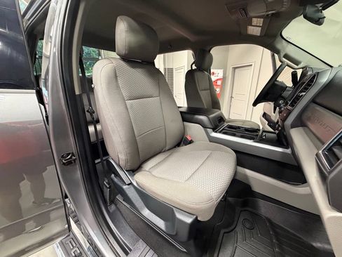 Used 2021 Ford F250 XLT w/ XLT Premium Package AWD/4WD image 4