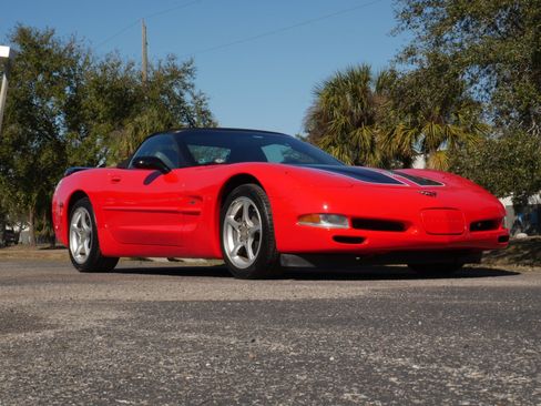 Used 2000 Chevrolet Corvette Convertible image 67