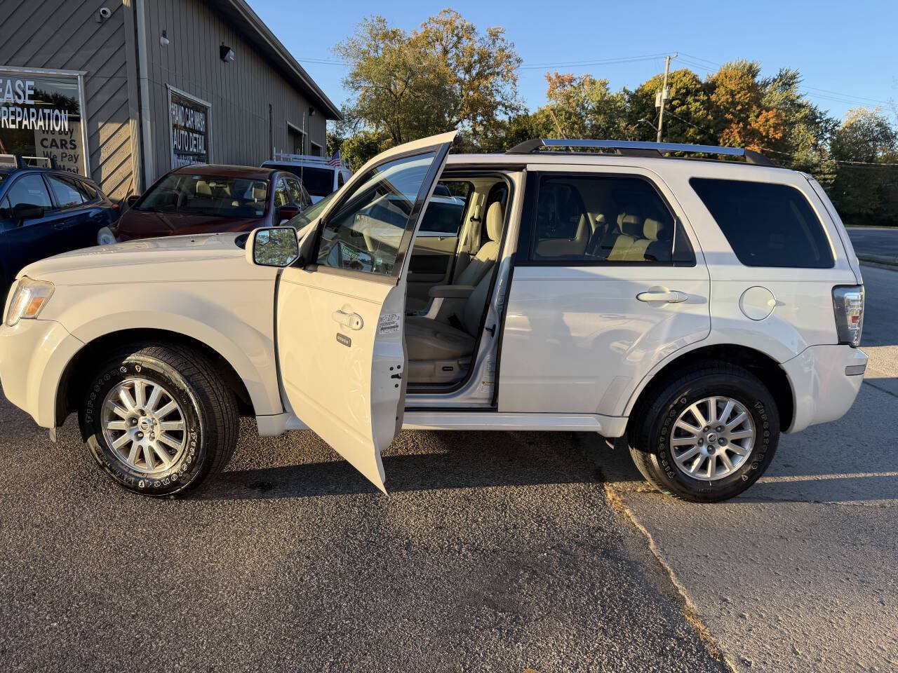 Used 2010 Mercury Mariner Premier AWD/4WD image 26