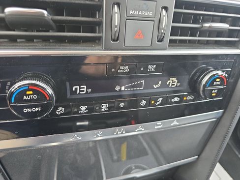 Used 2022 Nissan Armada SV RWD image 22
