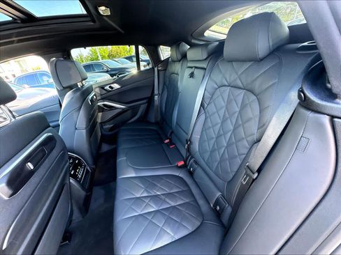 Used 2025 BMW X6 xDrive40i w/ Executive Package AWD/4WD image 25