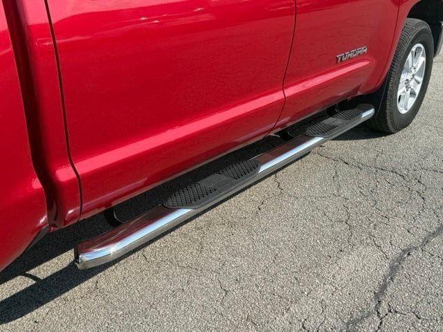 Used 2018 Toyota Tundra SR5 w/ SR5 Upgrade Package AWD/4WD image 13