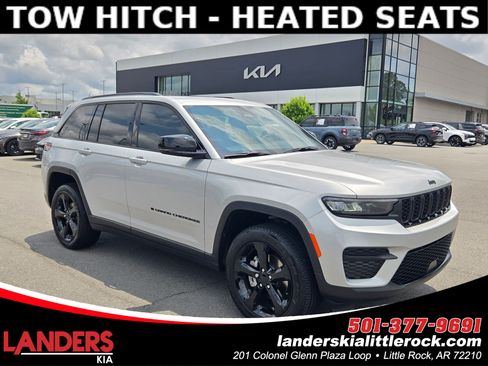 Used 2025 Jeep Grand Cherokee Altitude AWD/4WD image 1