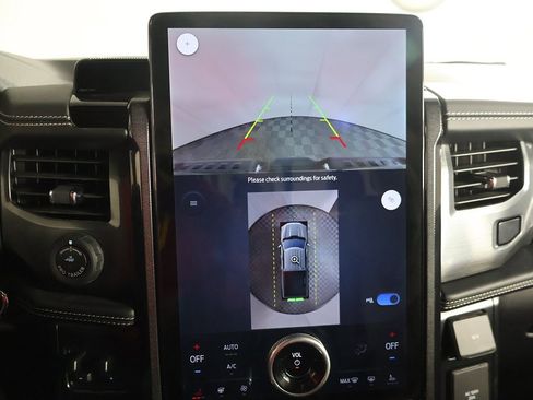 Used 2023 Ford F150 Lightning Platinum image 54