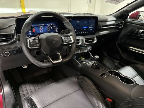 Used 2025 Ford Mustang GT Premium RWD image 10