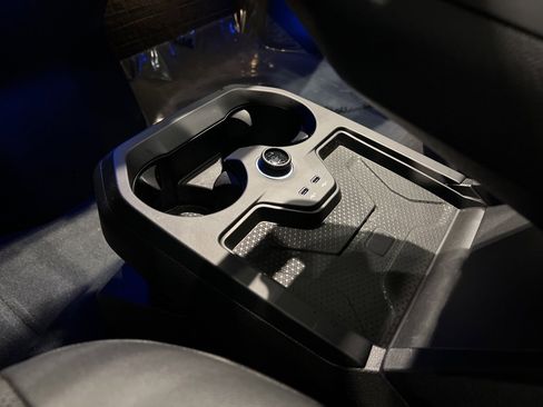 Used 2026 BMW iX xDrive45 w/ Premium Package image 20