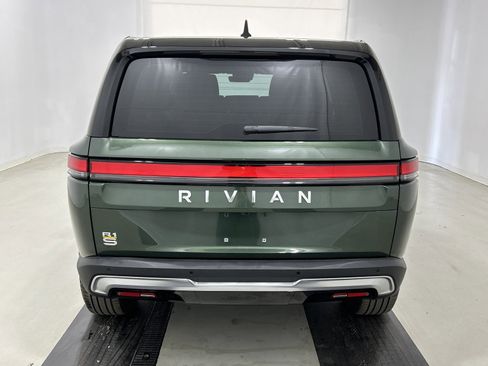 Used 2023 Rivian R1S Adventure image 4