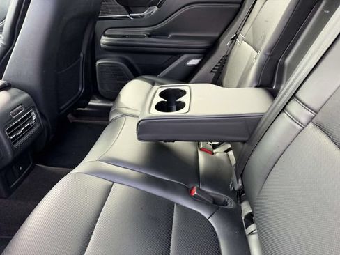 Used 2022 Lincoln Corsair AWD w/ Equipment Group 101A image 10