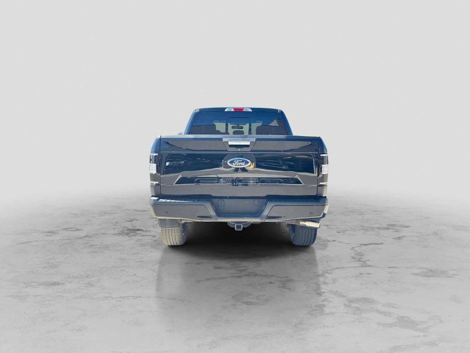 Used 2018 Ford F150 XLT w/ Equipment Group 302A Luxury AWD/4WD image 5
