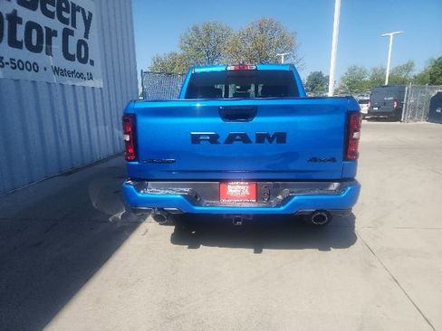 New 2026 RAM 1500 Laramie AWD/4WD image 19
