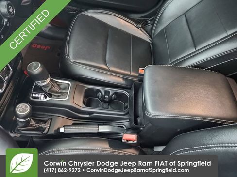Used 2022 Jeep Wrangler Unlimited Sahara w/ Cold Weather Group AWD/4WD image 28