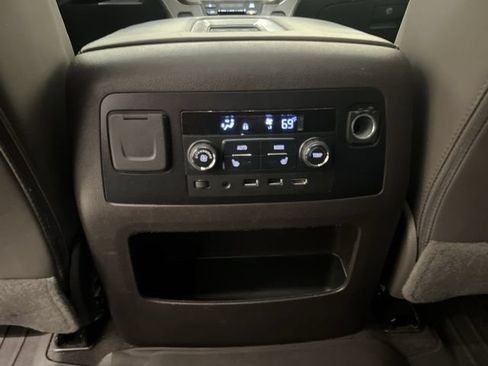 Certified 2019 GMC Yukon Denali w/ Open Road Package AWD/4WD image 21