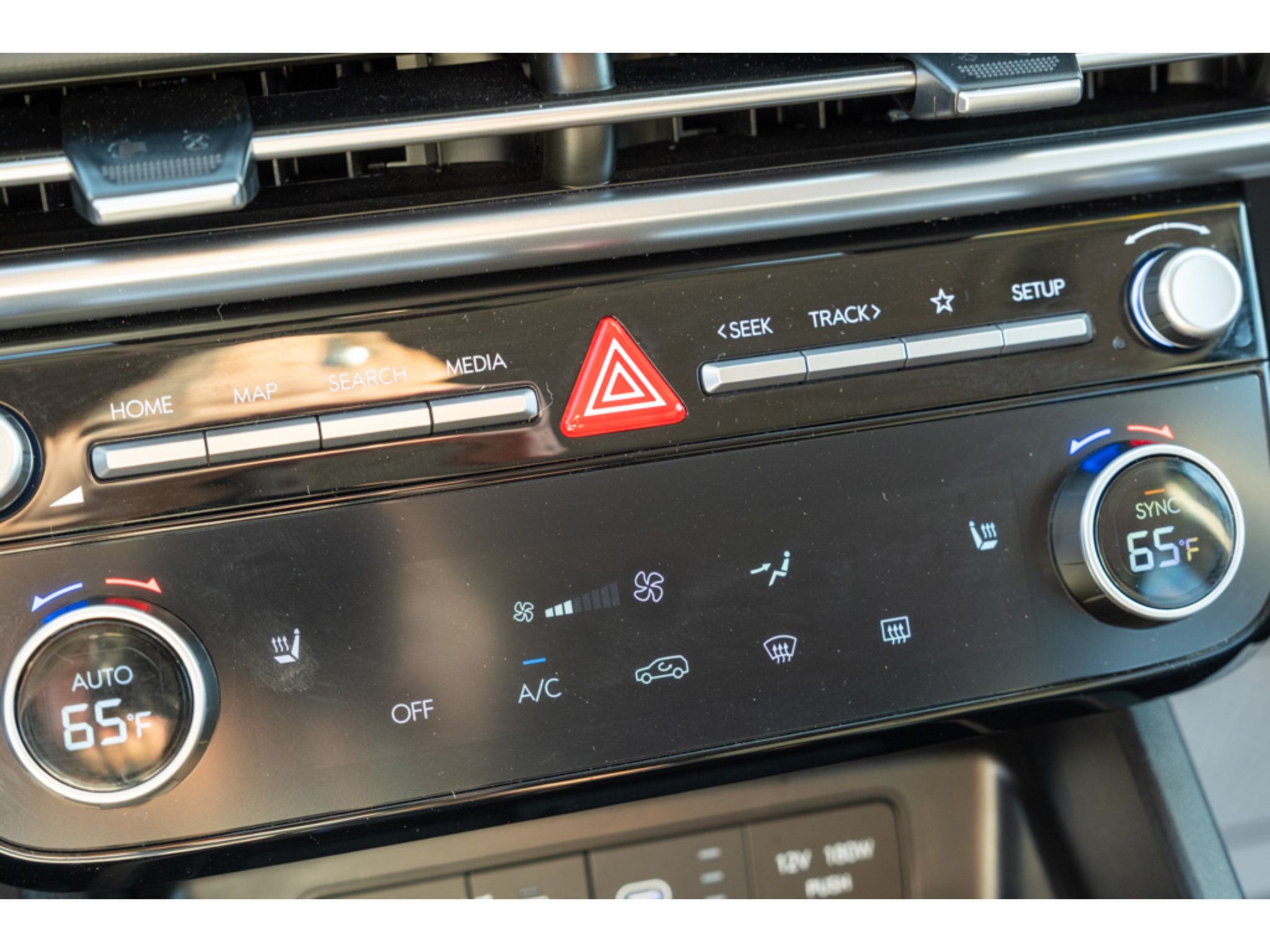 Used 2025 Hyundai Tucson SEL FWD image 29