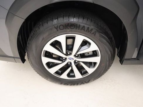 Used 2024 Subaru Outback Premium image 6