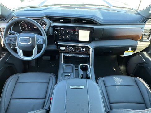 New 2026 GMC Sierra 2500 Denali w/ Denali Reserve Package image 21