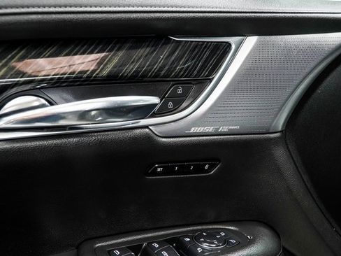 Used 2020 Cadillac XT6 Premium Luxury image 47