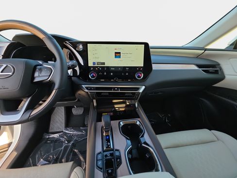Used 2026 Lexus RX 350 AWD image 20