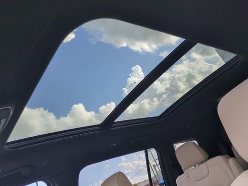 New 2026 Jeep Grand Cherokee L Limited w/ Luxury Tech Group II image 20