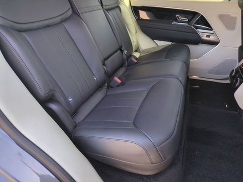 Used 2023 Land Rover Range Rover Long Wheelbase Autobiography AWD/4WD image 17