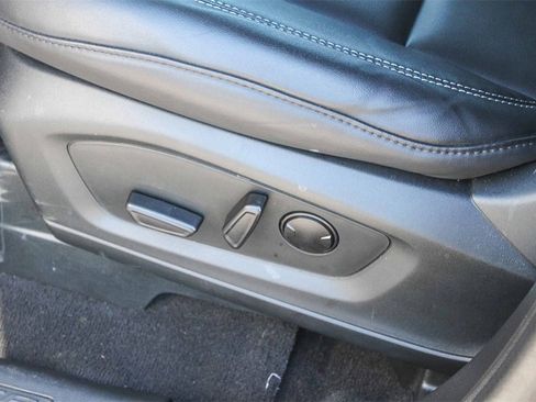 Certified 2023 Ford Explorer XLT w/ Equipment Group 202A image 29