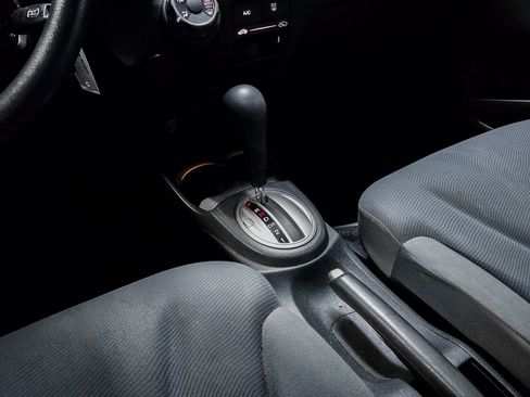 Used 2013 Honda Fit Base image 29