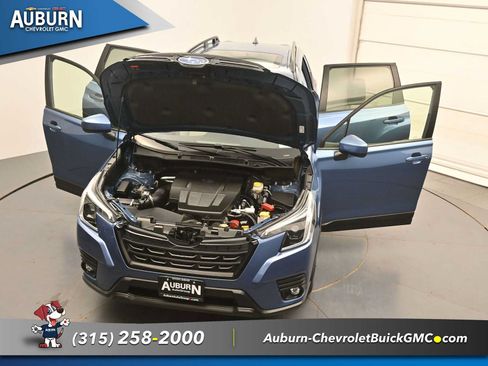Used 2024 Subaru Forester Premium AWD/4WD image 37