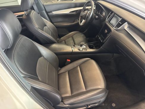 Used 2020 INFINITI QX50 Essential w/ Edition 30 Package image 19