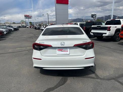 Used 2024 Honda Civic Sport image 9
