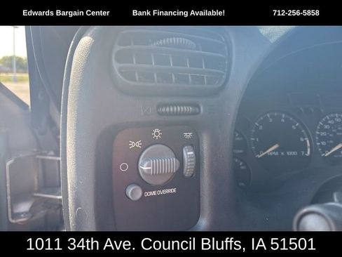 Used 2002 Chevrolet S10 Pickup 2WD Extended Cab w/ Comfort Convenience Pkg image 15