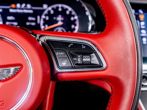 Used 2023 Bentley Continental GT V8 image 37