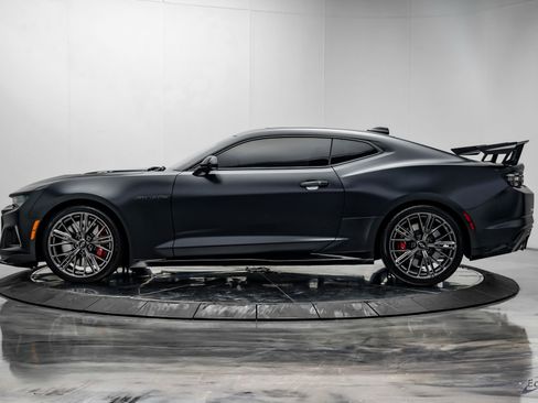 Used 2024 Chevrolet Camaro ZL1 RWD image 7