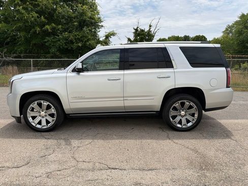 Used 2020 GMC Yukon Denali AWD/4WD image 5