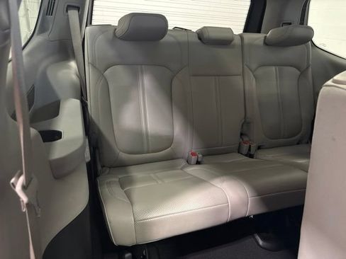 Used 2022 Jeep Wagoneer Series III w/ Premium Group I AWD/4WD image 61